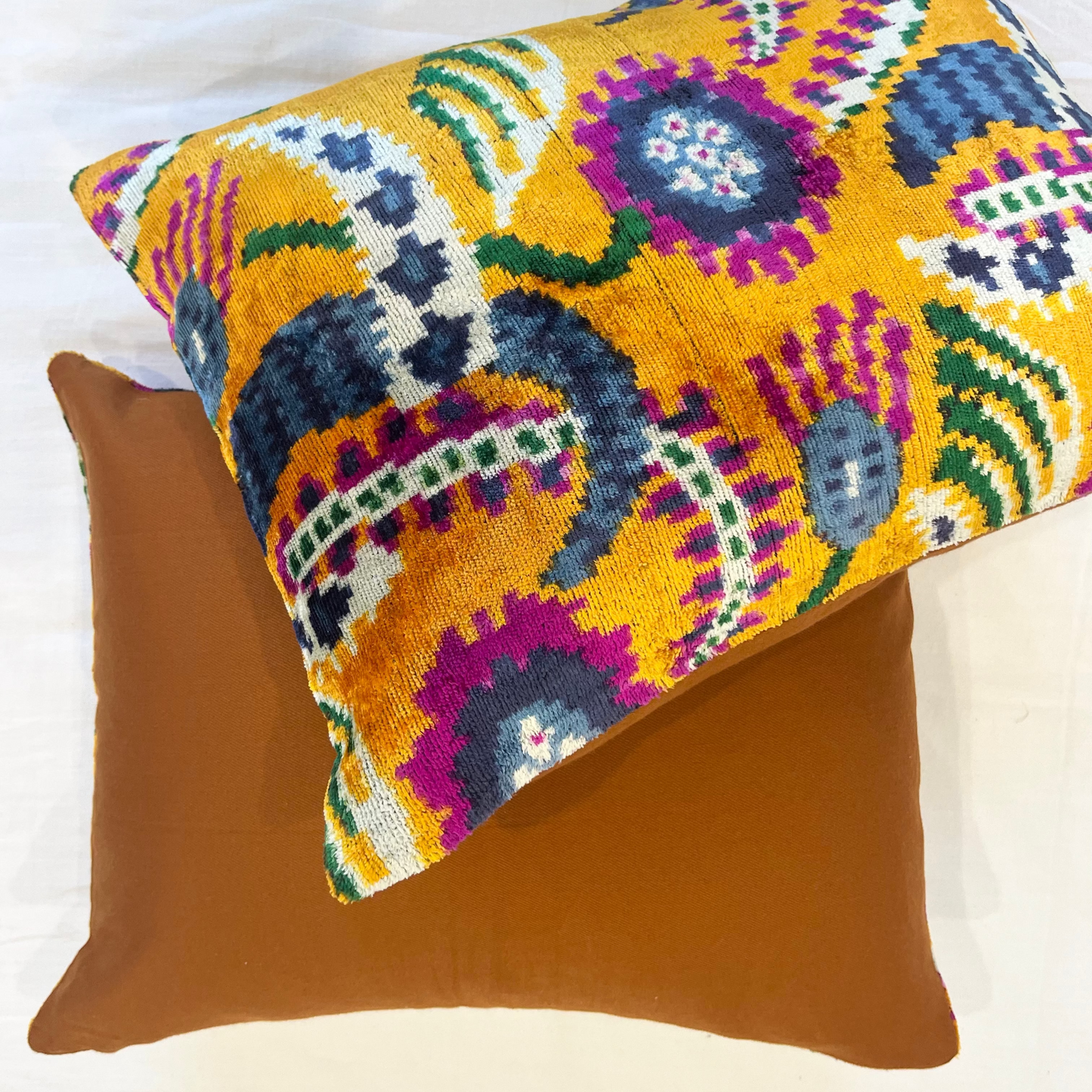 Mirage Velvet cushion - Summer