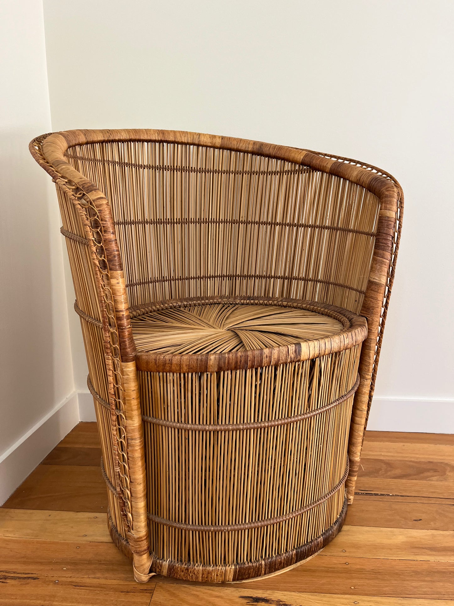 1960's vintage Italian barrel chair