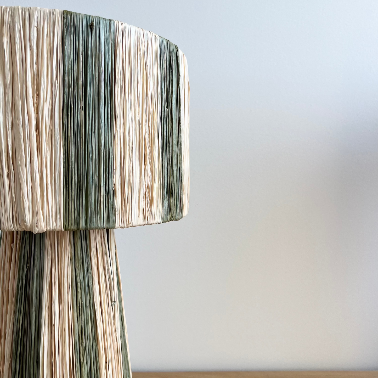 Raffia Table Lamp - Short