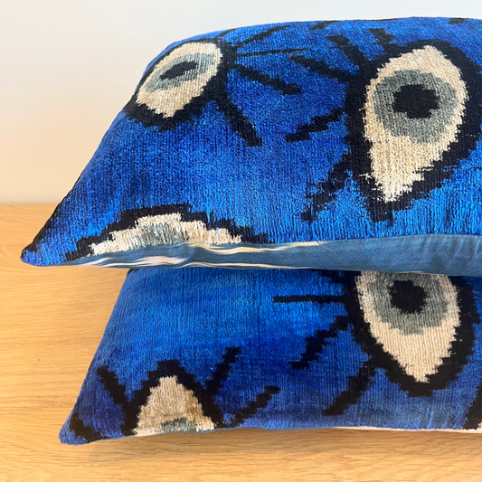 Mirage velvet cushion - See no evil