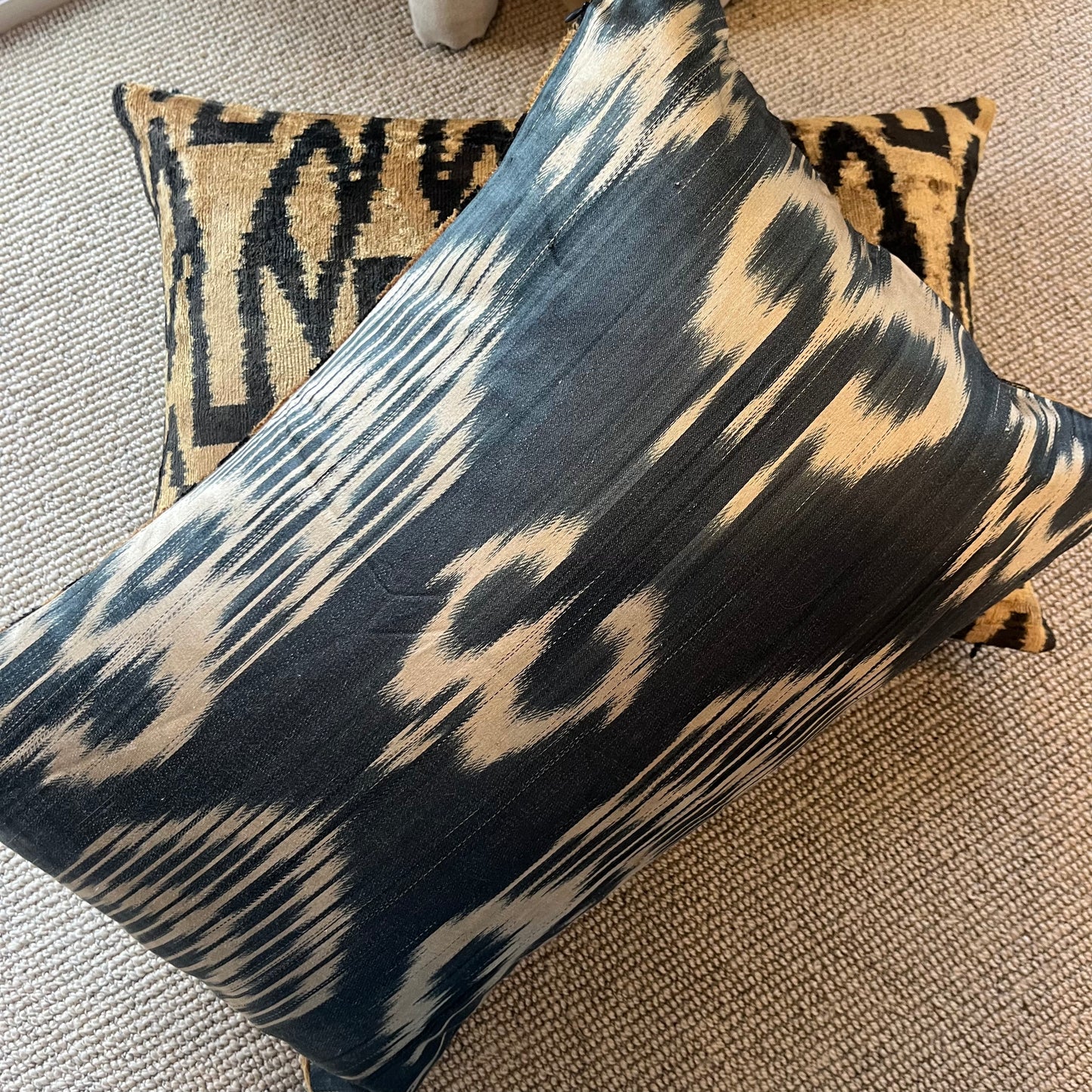 Mirage velvet cushion - Versace