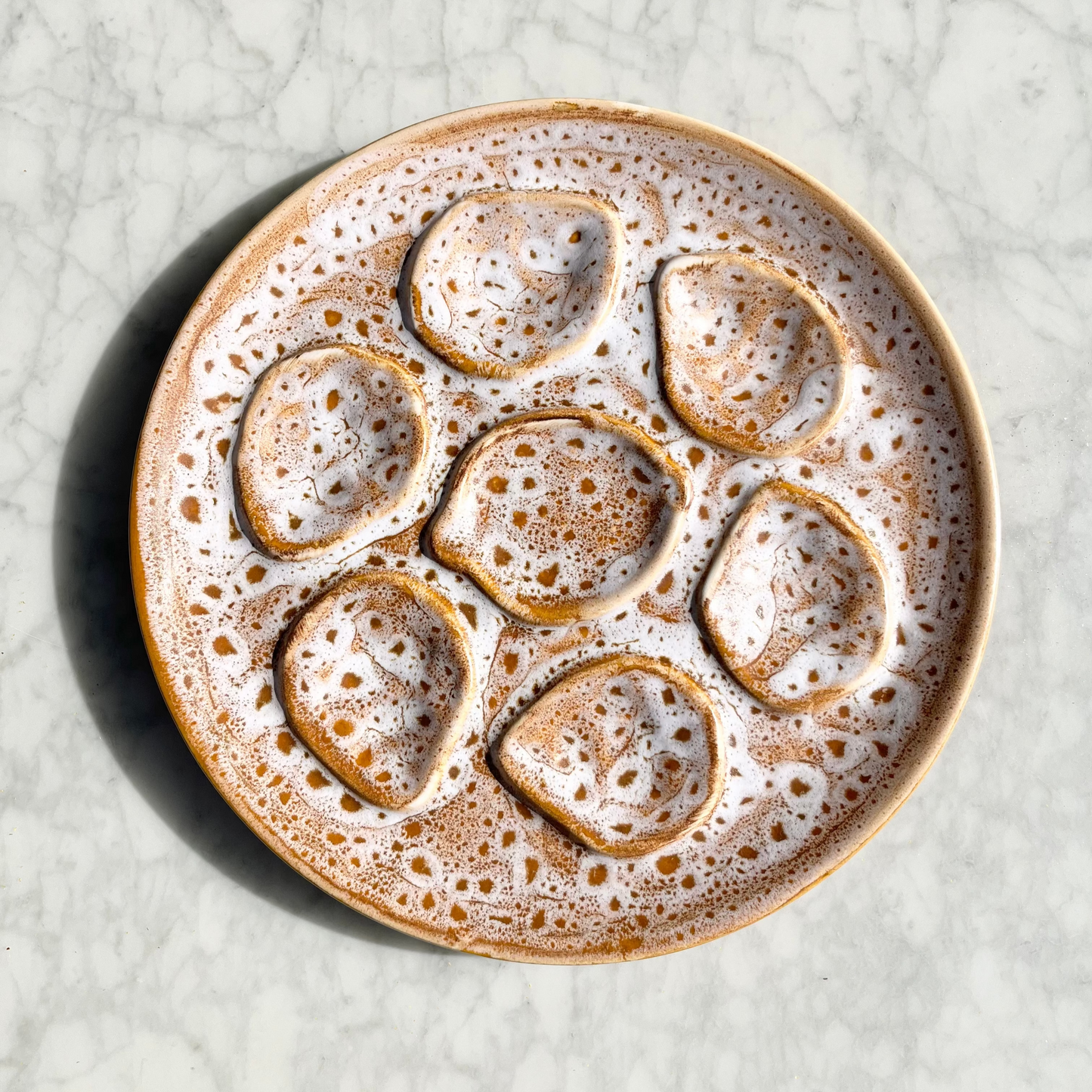 French vintage barbotine oyster plate in tan & white fleck